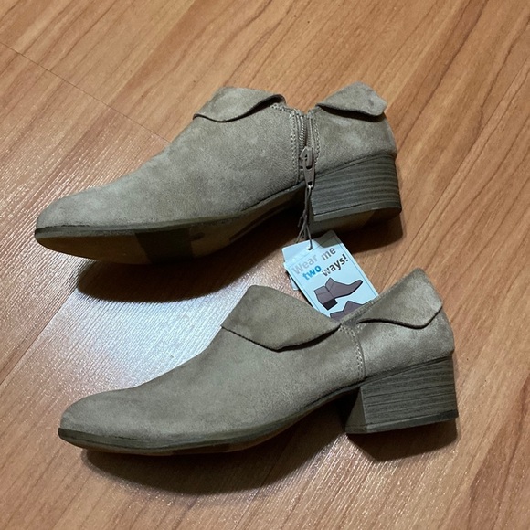American Eagle Outfitters Shoes - -✨New ✨American Eagle Suede ankle boots